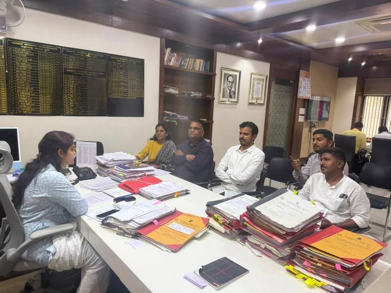 संशोधक विद्यार्थ्यांच्या प्रलंबित मागण्यांसंदर्भात  ‘आंबेडकराईट स्टुडंट असोसिएशन’ च्या शिष्टमंडळाची  समाजकल्याण आयुक्त दीपा मुधोळ-मुंडे यांच्या सोबत चर्चा
