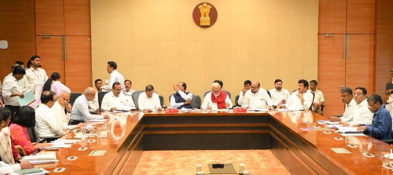 ओबीसी संघटनांची मागणी : ओबीसी मंत्रीमंडळ उपसमितीचे नावापुरते ठराव नको,प्रत्यक्ष अंमलबजावणी पाहीजे..!  नियमित बैठका घेवुन, ओबीसी आणि विद्यार्थ्यांना न्याय द्या!